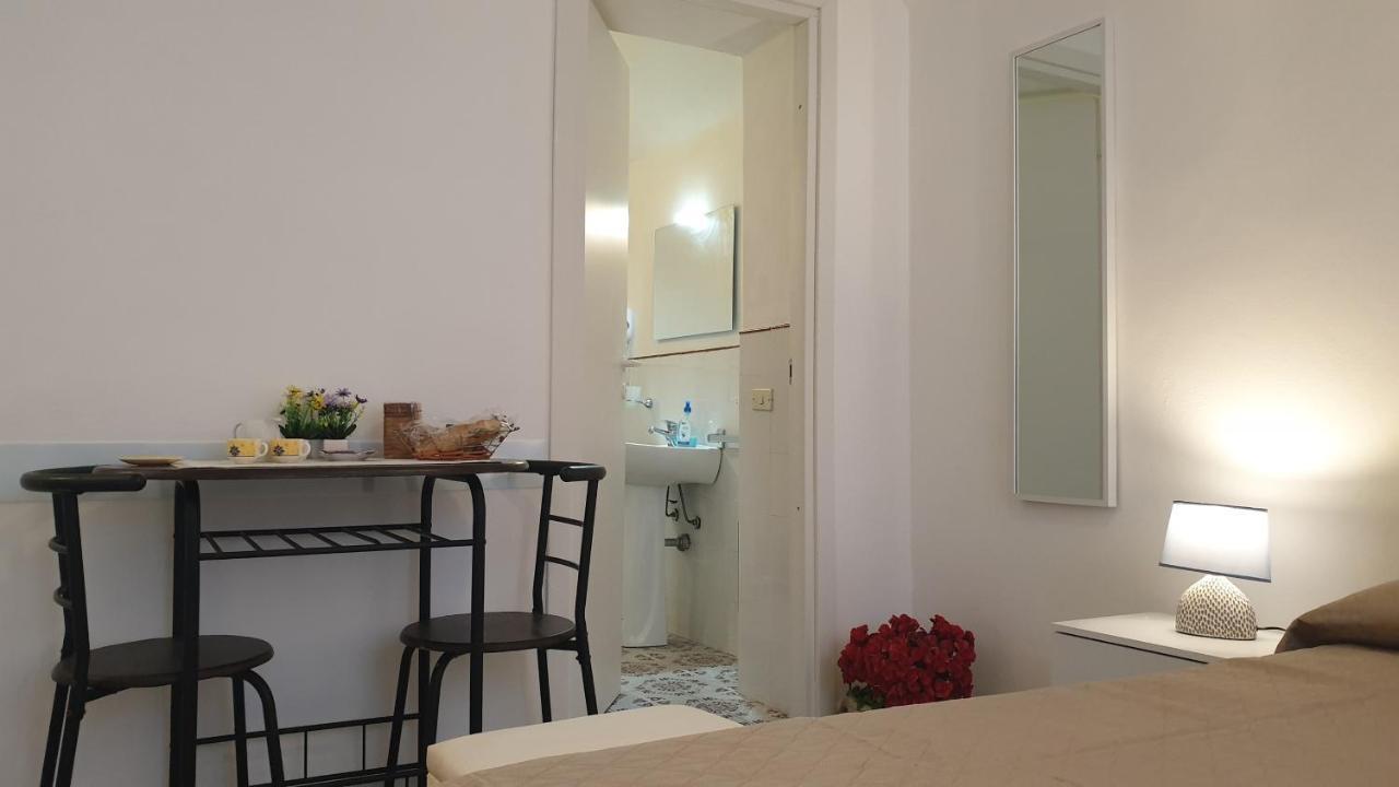Ferienwohnung La Pomelia Palermo Exterior foto